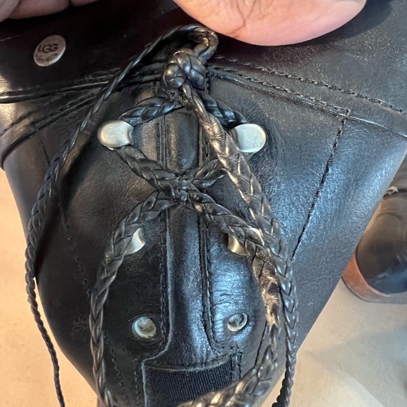 UGG Australia Women’s Black Leather Riding Boots Zip & Ties Shearling Sole US 7 - Picture 9 of 13